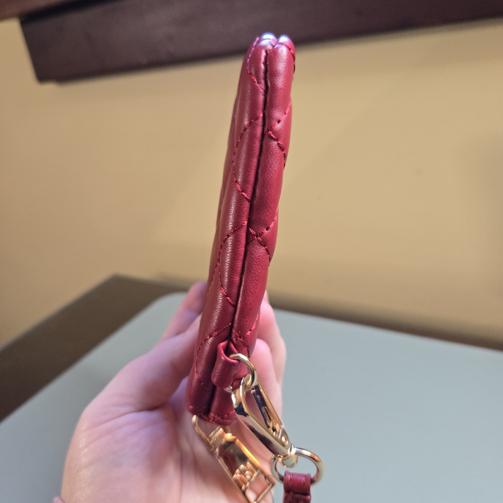BADGLEY MISCHKA Diamond Quilted Clutch Wristlet, Red - Picture 6 of 10